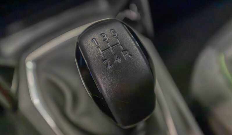 Peugeot interni 208 active blu km0 cambio