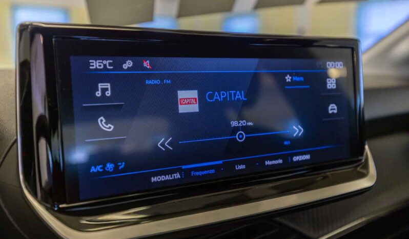 Peugeot interni 208 active blu km0 display