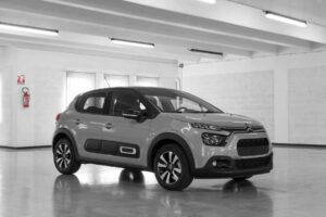 Citroen c3 83cv max soft sand tetto nero km0 lato