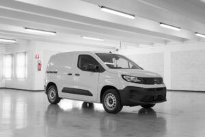 Opel Combo Cargo L1H1 BlueHdi 100cv S&S lato