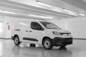 Citroen Berlingo Van XL Hdi 130cv bianco profilo